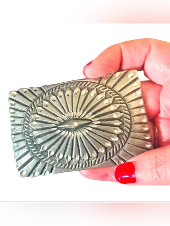 Southwestern Accessories - Vintage Style Southwestern Concho Square Buckle